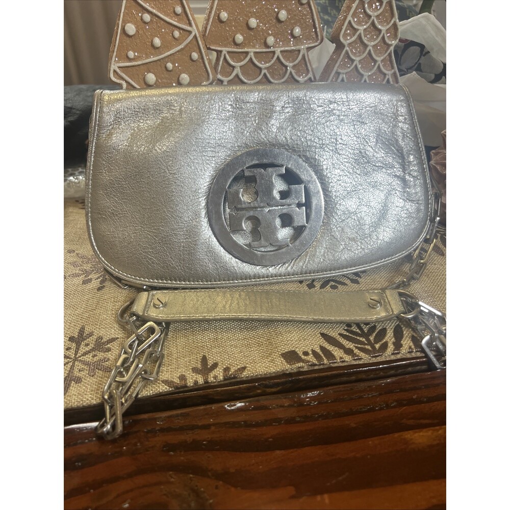 Tory Burch Silver Metallic Silver Clutch Style Shoulder Crossbody Bag